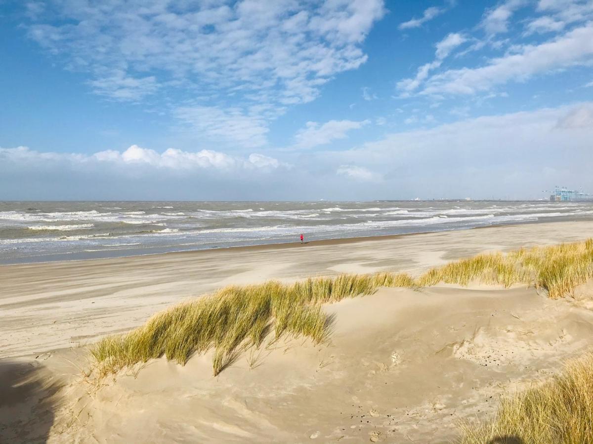 Ruim Appartement Met Zeezicht Blankenberge Extérieur photo